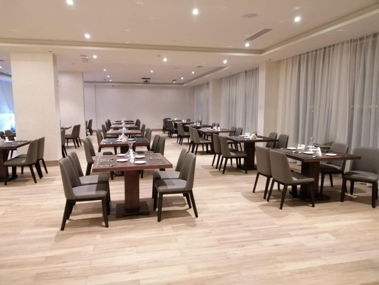 The Plaza Hotel & Resort Salalah Luaran gambar